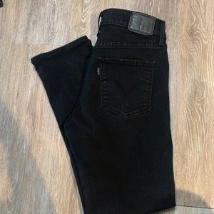 Black Levi’s Jeans